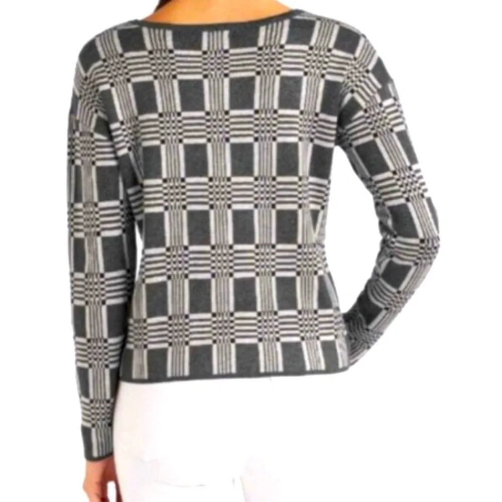 NEW…LETY & ME Geo Pattern Sweater - Picture 2 of 5